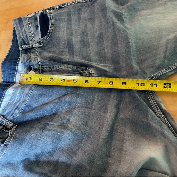 Cowgirl Tuff XL 32X29 Midrise, 5 Pocket, Whiskered, Bootcut Jeans, American Flag - Picture 13 of 16